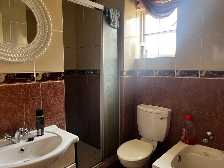 2 Bedroom Property for Sale in Caribbean Beach Club North West